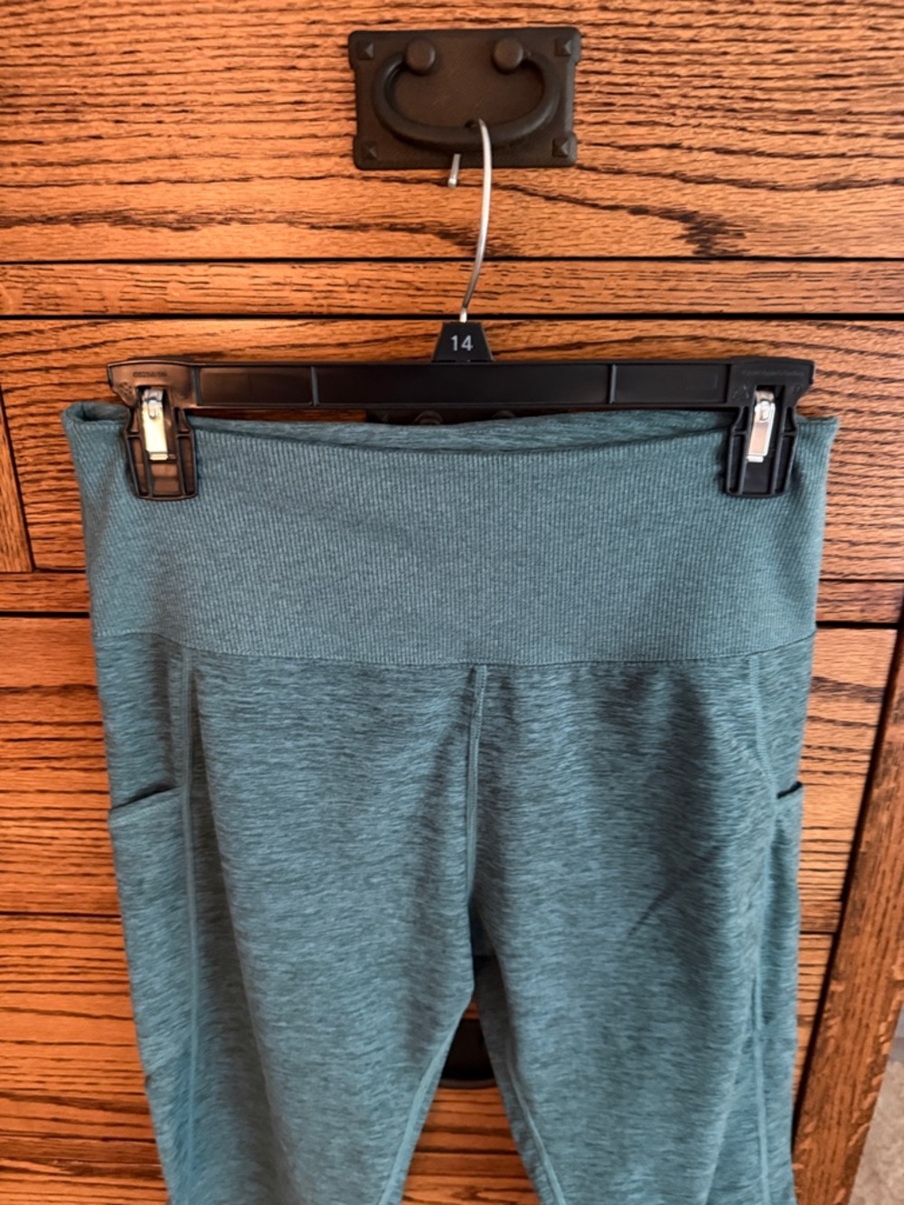 Adult Active Capri Bottoms in Teal